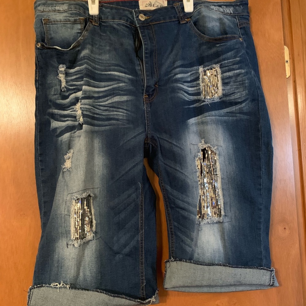 Size 22 L&B distressed sequin Bermuda